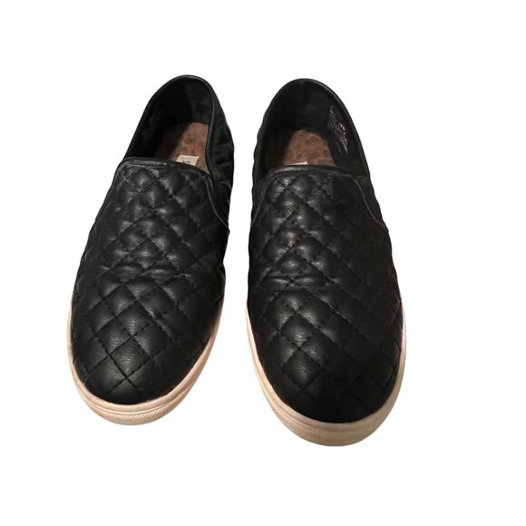 Steve Madden women’s Sz 4 Ecentriq quilted Slide on Black loafers - Picture 2 of 6